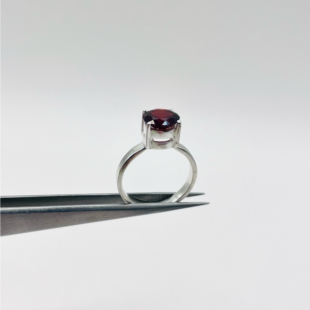 1.25 CT Natural Garnet Solitaire Round Brilliant Cut Sterling Silver Ring - Picture 2 of 4